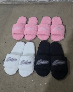 Raccoon <b>Fur</b> Soft for for <b>Men</b> and Women Solid Color Plush Open Toe Winter Indoor Sliders Custom Logo Handmade - Product Image 1