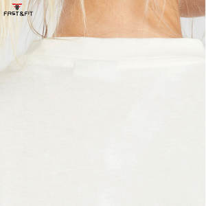 Camiseta de Verano para Mujer de Alta Calidad, Corte Regular, Cuello Redondo, 100% Algodón Ecológico, con Opciones de Color Personalizadas - Product Image 5