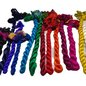 Rifiuti in fibra di seta sari colore assortito eco friendly sostenibile per lavorare a maglia crochet art & craft tessitura creazione di gioielli