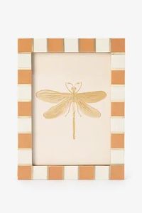 Handcrafted Resin <b>Photo</b> <b>Frame</b> for Home and Office Decoration Customized Logo Sustainable Fashionable <b>Square</b> Vertical Design - Product Image 2