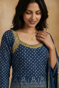 ชุดสูทชินนอน ปาลาซโซ พร้อมงานปักดิ้นลายสวยงาม - Product Image 3