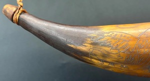 Arte Popular Hecho a Mano por ILAHI, Cuerno de Búfalo Ecológico, Correa de Cuero Natural, Arte Rústico Coleccionable, Halloween, Año Nuevo - Product Image 2