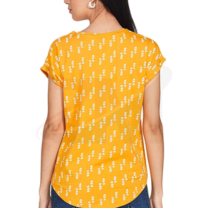 Camiseta de Manga Corta con Cuello Redondo y Estampado Geométrico Amarillo para Mujer, Informal, de Primavera/Verano, Tejida en Algodón Transpirable, Corte Regular - Product Image 2