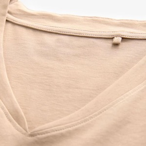 T-shirts pour femmes de haute qualité à col en V, personnalisables, à manches courtes, décontractés d'été, en coton respirant, coupe ample, vierges - Product Image 5