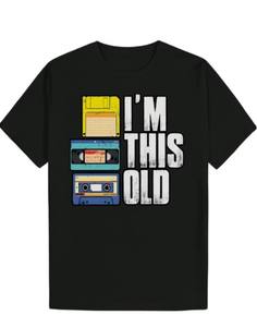 Camiseta Unisex Retro con Estampado de Casete, Texto Negro Intenso, Verde Oscuro, Informal, Manga Corta, para Hombre y Mujer - Product Image 1