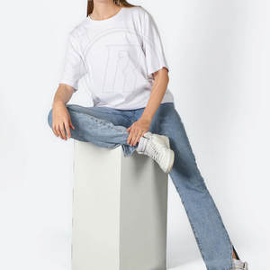 T-shirt pour femme le plus vendu, col rond, coupe ample, manches courtes, impression de logo personnalisé - Product Image 3