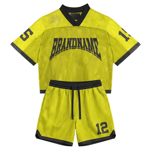Ensemble short et maillot en jersey polyester mesh 220 GSM pour homme, jaune et noir avec empiècements contrastés, logo sublimé, personnalisable. - Product Image 1