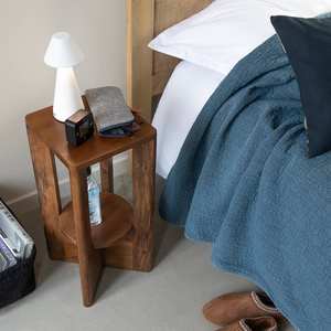 Mesa de Noche Vandana Vista Ultra de Madera de Mango - Product Image 5