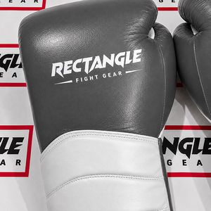 Gants de boxe rectangulaires en cuir premium, à lacets, pour entraînement et sparring, équipement de boxe professionnel avec protection solide des poignets. - Product Image 2