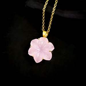 Collar con colgante de flor de calcedonia rosa tallada a mano para mujer, con gema de calcedonia rosa, venta al por mayor - Product Image 5