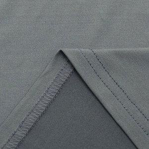 Nouveau T-shirt de sport élégant à manches longues en tissu léger, idéal pour le fitness et la course à pied, anti-UV, séchage rapide et respirant - Product Image 4