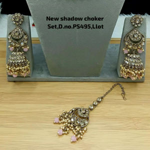 Juego de Collar y Pendientes de Lujo Vintage de Cobre Chapado en Oro con Perlas y Kundan, Maang Tikka para Mujer, Certificado por Terceros para Bodas - Product Image 2