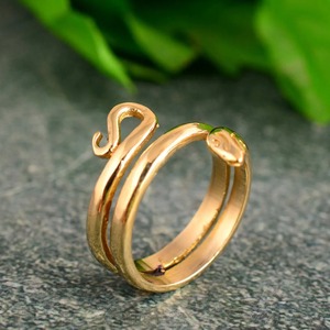 Anillo de Serpiente Ajustable de Alta Calidad Chapado en Oro de 18k, Diseño Minimalista de Animal, para Venta al por Mayor/OEM/ODM - Product Image 5