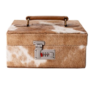 Estuche de Almacenamiento de Cuero Vacuno Auténtico con Cierre de Cremallera y Borla, Estilo Bohemio, Ecológico, Organizador de Viaje para Mujer, Temporada de Otoño - Product Image 1