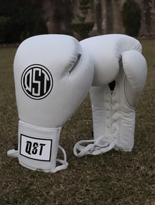 Guantes de Boxeo Profesionales para Alto Rendimiento Deportivo, Guantes Personalizados para Entrenamiento de Boxeo con Soporte para Muñeca y Cierre de Cordones - Product Image 1