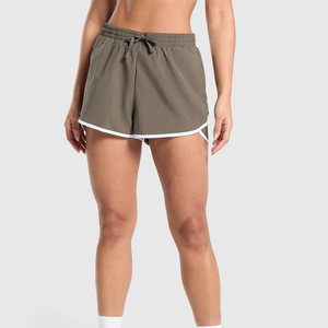 Shorts sportifs taille haute pour femmes, couleur unie, avec taille élastique et poches, tissu tricoté à séchage rapide - Product Image 2