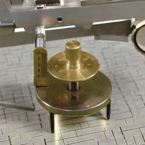 Suministros de laboratorio Esferómetro Herramienta de medición y medición - Product Image 5