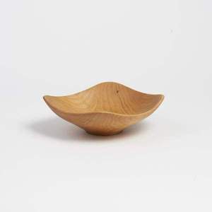 Tazón de Madera Estilo Rústico Hecho a Mano para Uso Doméstico, Ecológico, para Camping, Personalizado, Reutilizable, Disponible en ALAN TRADERS - Product Image 3