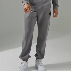 Traje Deportivo Personalizado al Mejor Precio 2026 para Hombre, Ropa Deportiva para Correr, Traje de Entrenamiento para Hombre y Mujer - Product Image 4