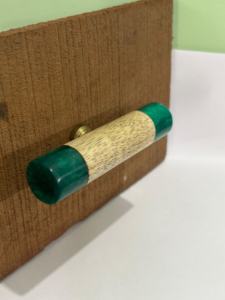 Tiradores de armario de cocina europeos modernos, figurita de barra en T de resina colorida, tiradores cilíndricos de piedras preciosas talladas, manualidades - Product Image 5