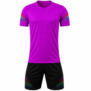 Tenue de football très demandée, fabriquée au Pakistan, haute qualité, sur mesure, respirante, pour équipes. - Product Image 1