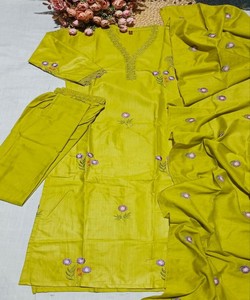 ชุดเสื้อผ้าปักลายแฟนซีผ้าฝ้ายสลับสี พร้อมผ้าคลุมไหล่ สำหรับงานเทศกาล ราคาขายส่ง เสื้อผ้าชาติพันธุ์ สีเขียวมะยูง - Product Image 3