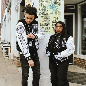 Veste universitaire personnalisée de haute qualité en laine épaisse d'hiver avec patch brodé, streetwear pour hommes, noir et blanc, style Letterman - Product Image 1