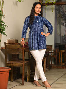 Tunique ethnique bleue en coton pour femme, imprimé géométrique, col mandarin avec encolure en V, longueur hanches, séchage rapide, tenue de soirée, fabricant - Product Image 2