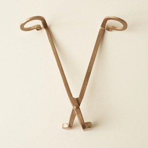 Coupe-mèche professionnel avec lame de coupe de précision en acier inoxydable durable, idéal pour une combustion propre et uniforme des bougies - Product Image 1