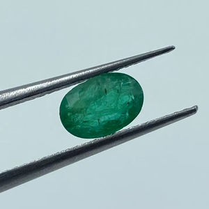 Émeraude Verte Naturelle Taille Ovale 0,75 Carat 4,80x7,00 MM pour la Fabrication de Bijoux - Product Image 1