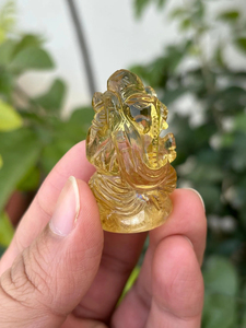Estatua de Ganesha Tallada a Mano en Citrino Natural |   Mini Ídolo de Ganesha de Cristal |   Decoración de Altar para Divinitades Hindúes |   Regalo Espiritual al por Mayor - Product Image 2