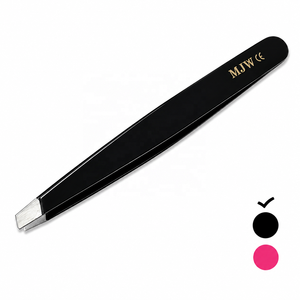 Pinzas para Cejas Negras MJW de Acero Inoxidable con Punta Inclinada de Precisión, Herramienta de Belleza para Depilación de Cejas - Product Image 3