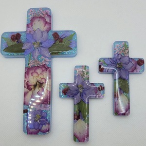 Croix de l'église carrée en résine époxy de ILAHI avec design artistique, bords lisses, couleurs vibrantes et haute qualité - Product Image 1