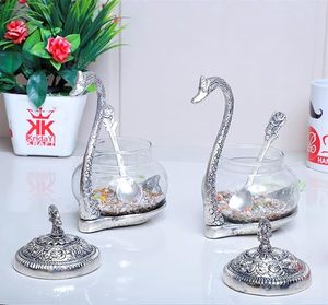 Pot à épices en métal en forme de cygne avec cuillère et couvercle, design vintage, récipient de stockage alimentaire hermétique pour la cuisine - Product Image 4