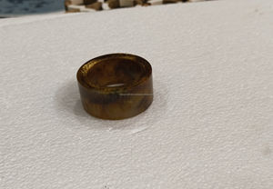 Anneaux de serviette en résine colorés et design pour la décoration de table, fournisseur d'accessoires tendance pour la maison et les tables de mariage - Product Image 3