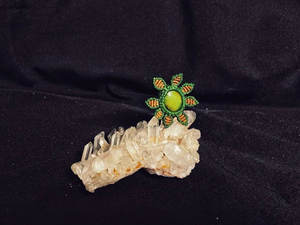 Bague artisanale en macramé vert avec pierre précieuse naturelle, ajustable, style bohème, perles, bijoux fantaisie, vente en gros - Product Image 2