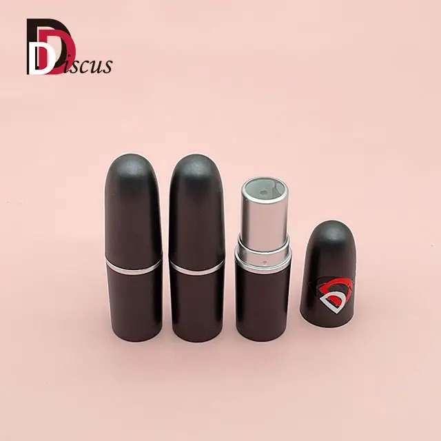 Hot Verkoop Hartvormige Custom Logo Lege Cosmetische Verpakking Container Aluminium Metal Private Label Lipstick Buizen