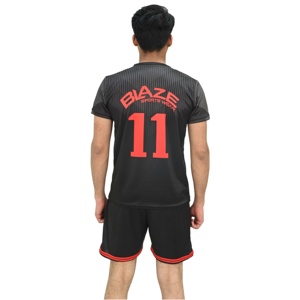 Blaze Fight Wear uniformes de football pour hommes personnalisés vente en gros de kits de maillot de football par sublimation en polyester ensemble de maillots de football - Product Image 4