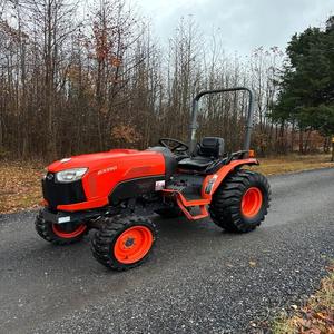Tracteur agricole Kubota B3350 à vendre, haute performance, Kubota 4x4 mini tracteur d'occasion prêt à l'exportation, construction robuste - Product Image 5