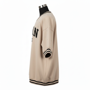 Camiseta de Béisbol para Mujer, Tejido Interlock de Poliéster, 200 GSM, Beige y Negro, Logotipo de Cristal Termotransferible, Transpirable - Product Image 3