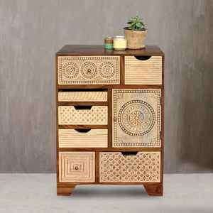 Coffre de rangement vintage en bois de manguier massif sculpté à la main, style bohème rustique, avec armoire latérale et porte, meuble multifonction écologique de 4 pieds - Product Image 4