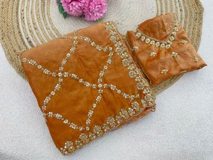 Ropa Étnica India: Sari de Seda Espacial Pura con Hermosos Bordados Originales en Oro y Borde con Trabajo de Corte, con Blusa de Seda Espacial - Product Image 5
