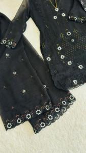 Conjunto de 3 piezas de seda con cuello redondo 2026: Kurti, Plazzo y Dupatta con bordado de hilo y lentejuelas, mangas largas, completamente cosido con cinturón elástico en la cintura. - Product Image 2