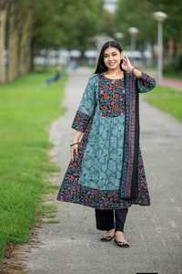 <b>Women</b> Ethnic Knee-Length Quick-Dry Sun Protection Recycled Materials <b>Kurta</b> Set Dupatta Trousers Red Printed Traditional Salwar - Product Image 5