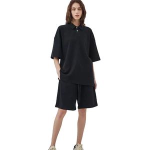 Vente en gros polo et short surdimensionnés à manches courtes chemises boutonnées gaufrées style urbain pour femmes coupe ample à épaules tombantes - Product Image 2