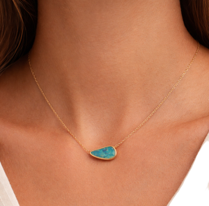 Collier en Opale Doublette, Pendentif Pierre de Naissance d'Octobre, Or Massif 14K 18K, Bijoux Fins Délicats, Collier Pendentif Amour Fait Main - Product Image 6