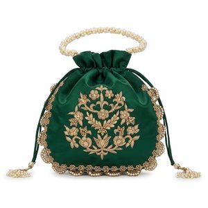 Bolso étnico indio económico con hermoso bordado y pedrería a mano para sari, lehenga, traje salwar y ropa festiva - Product Image 1