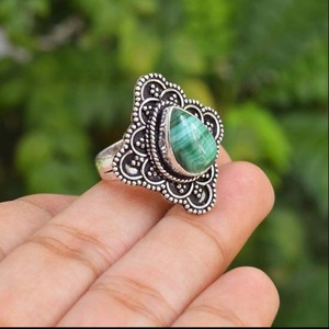Bague en argent malachite, argent sterling 925, bijoux faits à la main, bague élégante pour elle, cadeau pour femme - Product Image 2