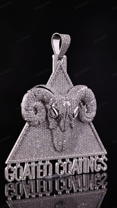 Colgante de Cabra/Carnero 3D Totalmente Personalizado, con Moissanita VVS1, Diseño Triangular, Plata 925 Certificada, Lujoso y Brillante para Hombre - Product Image 2