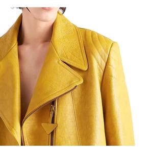 Chaqueta de cuero genuino para mujer, impermeable, transpirable, con cierre de cremallera, estilo motero, para invierno - Product Image 2